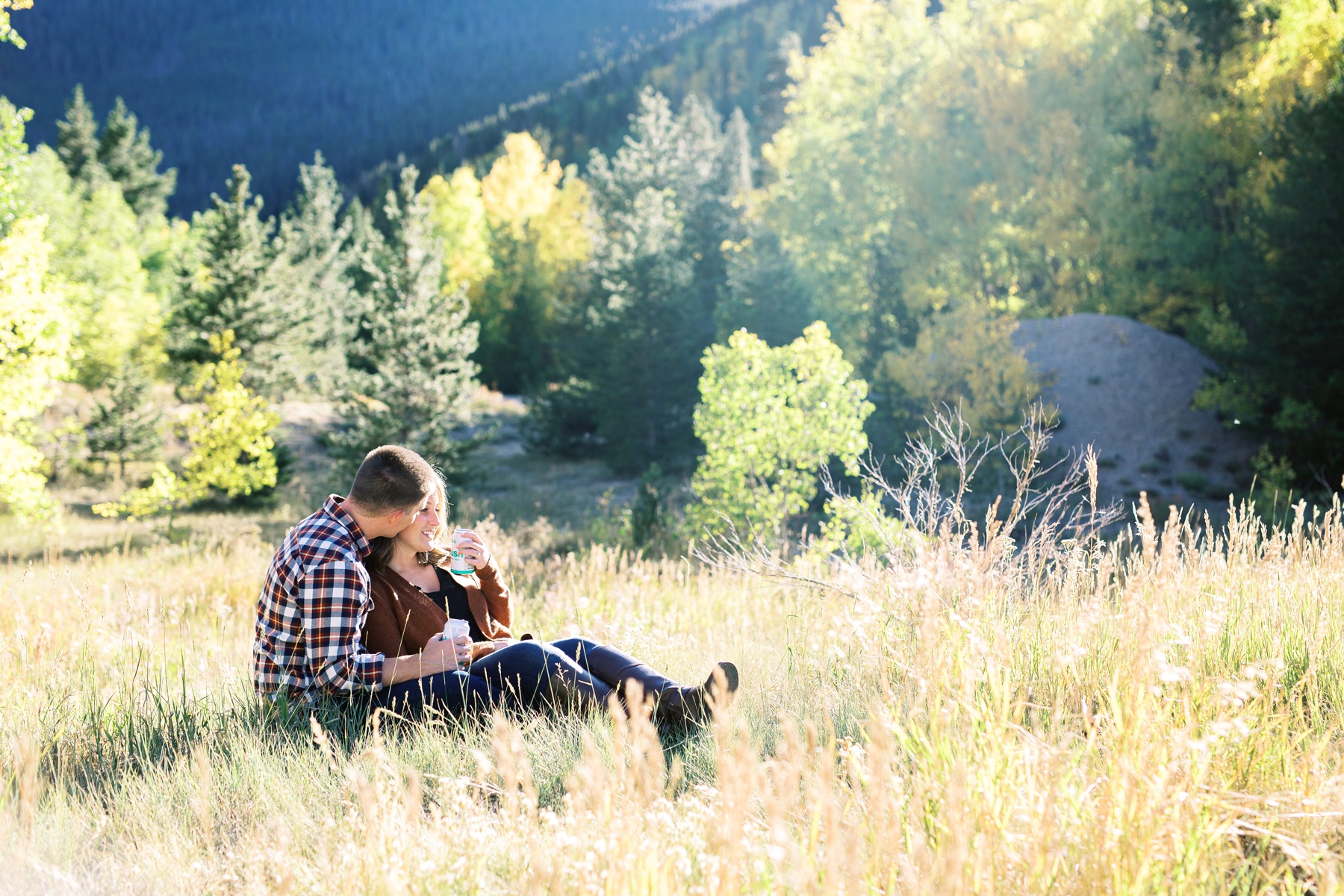fall in colorado engagement photos