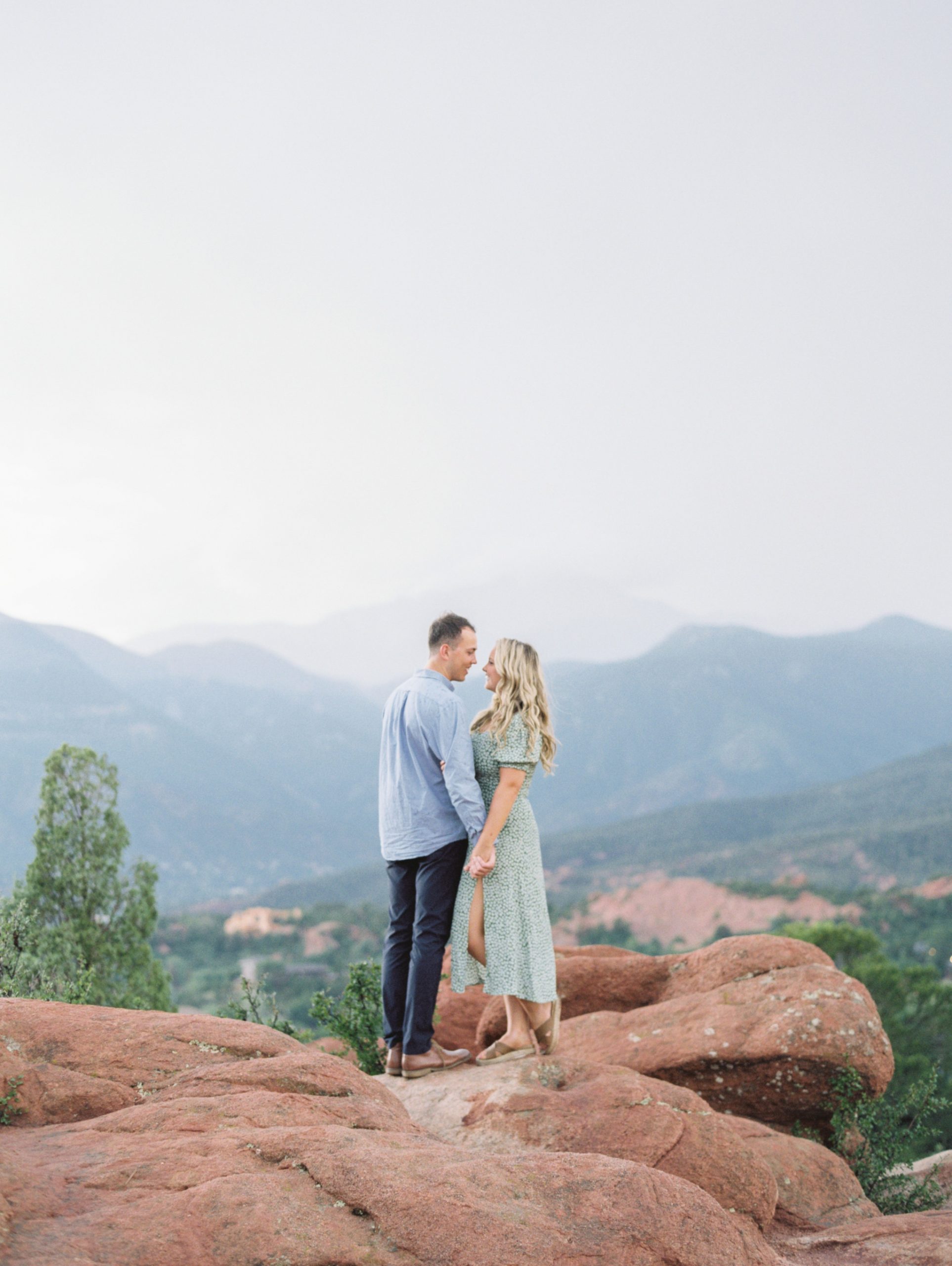 garden of the gods engagement session colorado springs photographer cat murphy photography