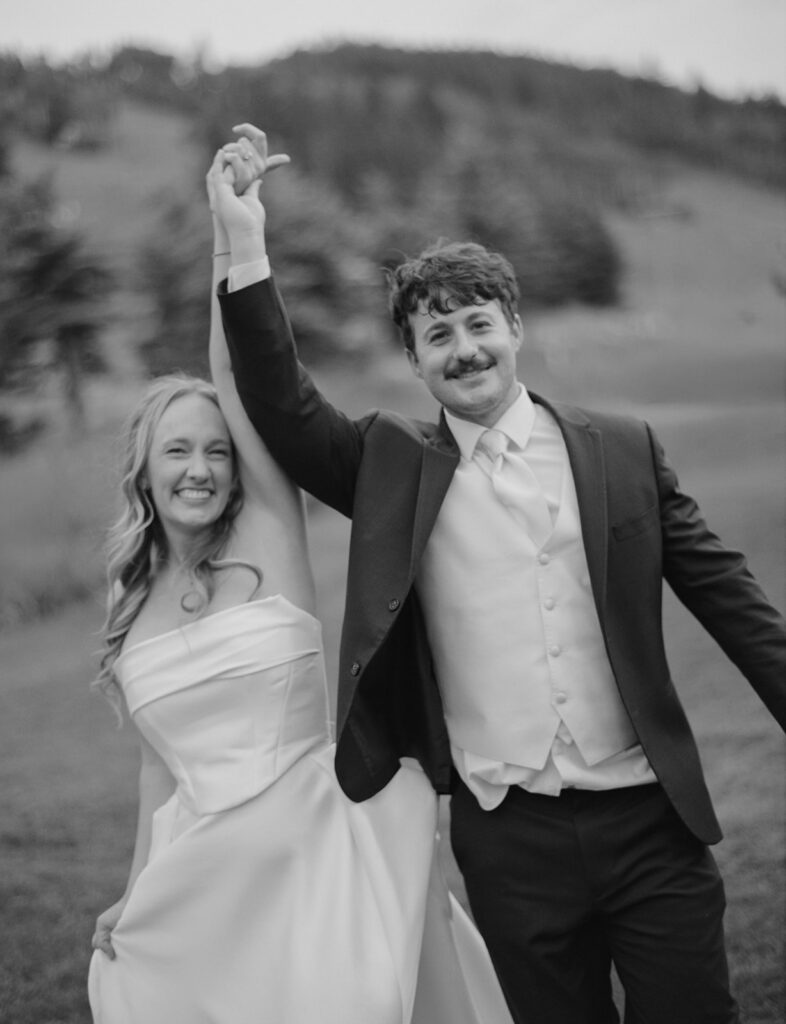 sunset couple portrait at Park Hyatt Beaver Creek wedding